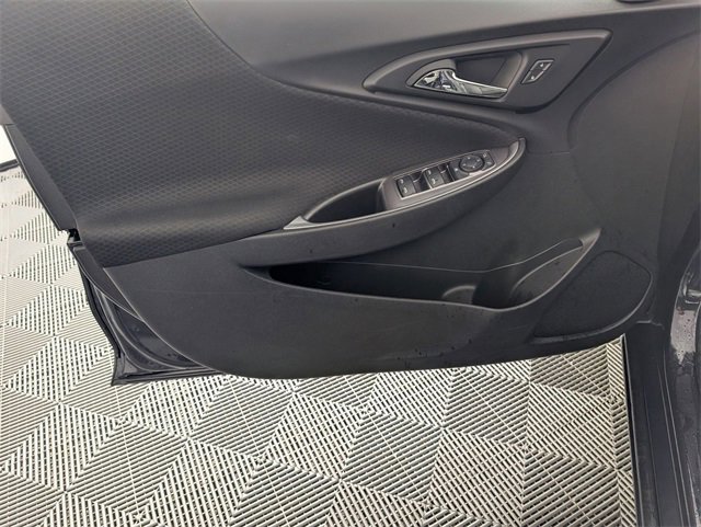 Used 2023 Chevrolet Malibu LT image 9
