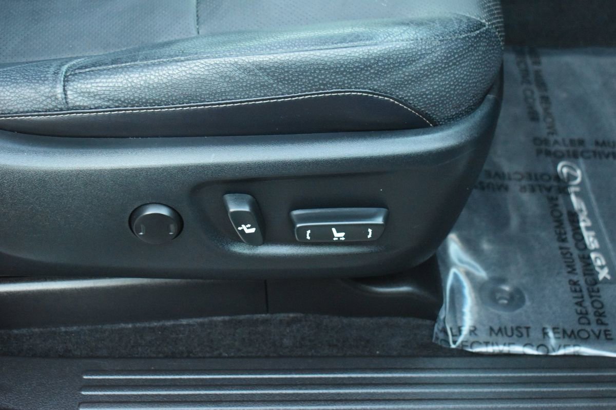 Used 2014 Lexus GX 460 w/ Premium Package image 38