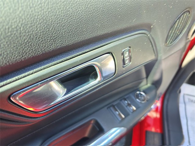 Used 2019 Ford Mustang Premium image 12