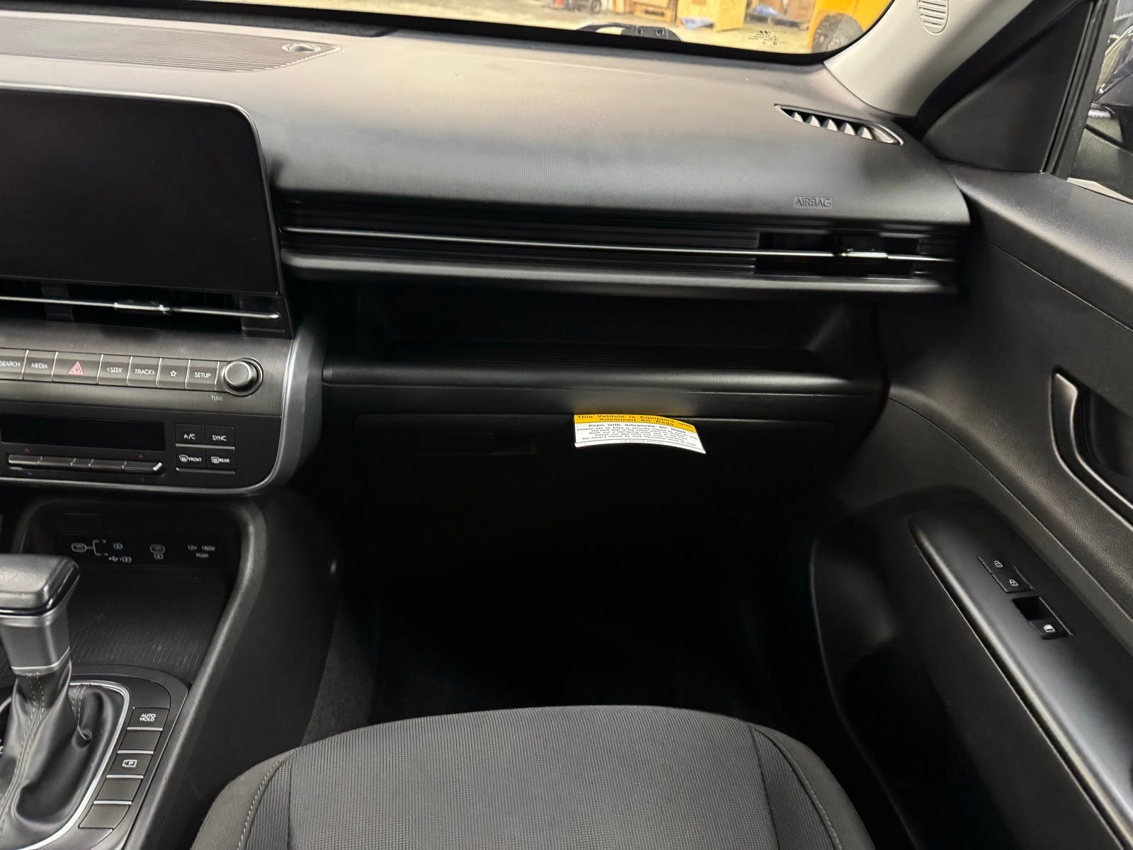 Used 2025 Hyundai Kona SEL image 15