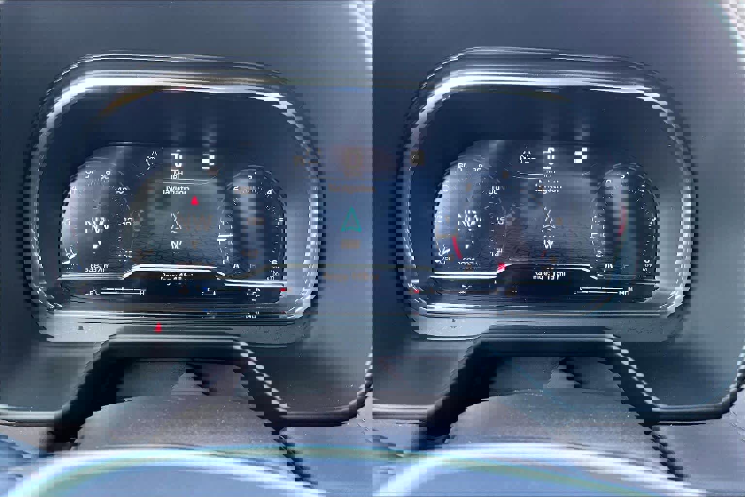 Used 2022 GMC Yukon SLT w/ SLT Premium Package image 26