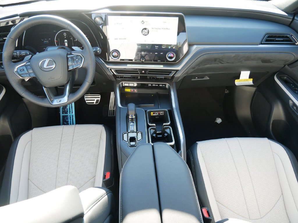 New 2026 Lexus TX 500h AWD w/ Technology Package image 14