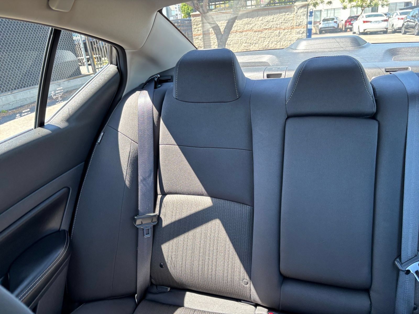 Used 2025 Nissan Altima 2.5 SV FWD image 40