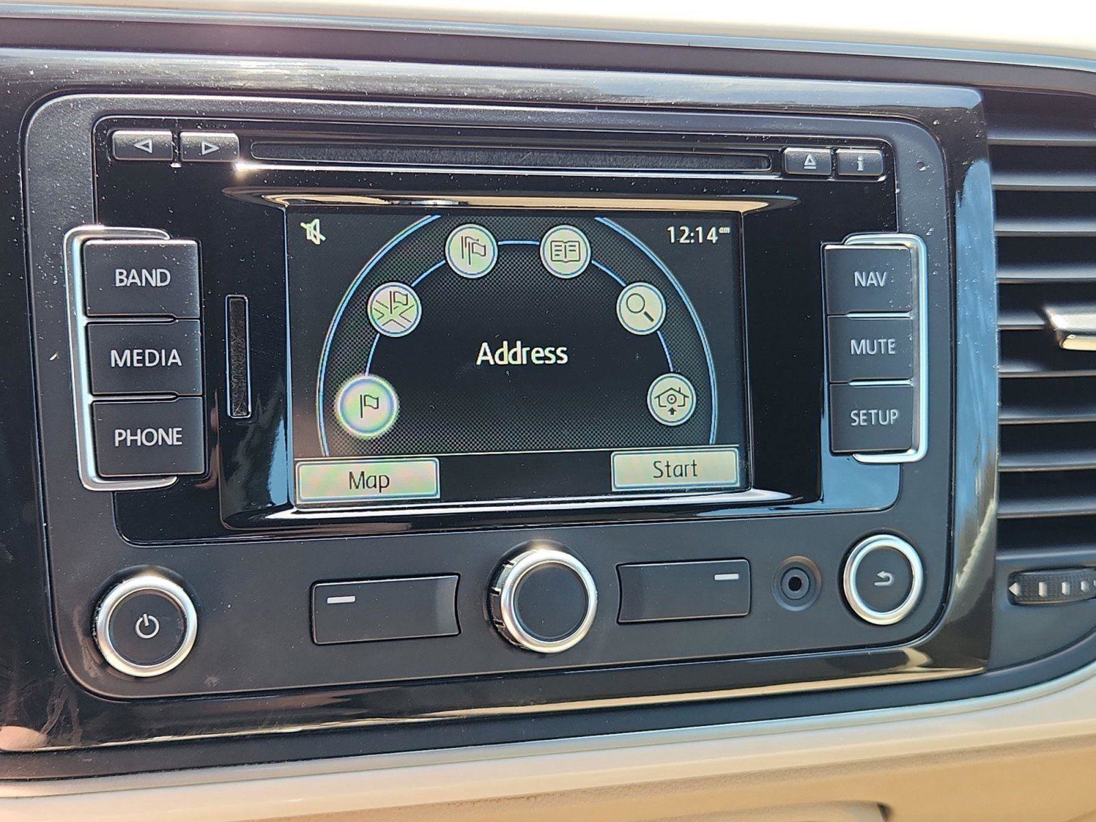 Used 2013 Volkswagen Beetle 2.5 image 20