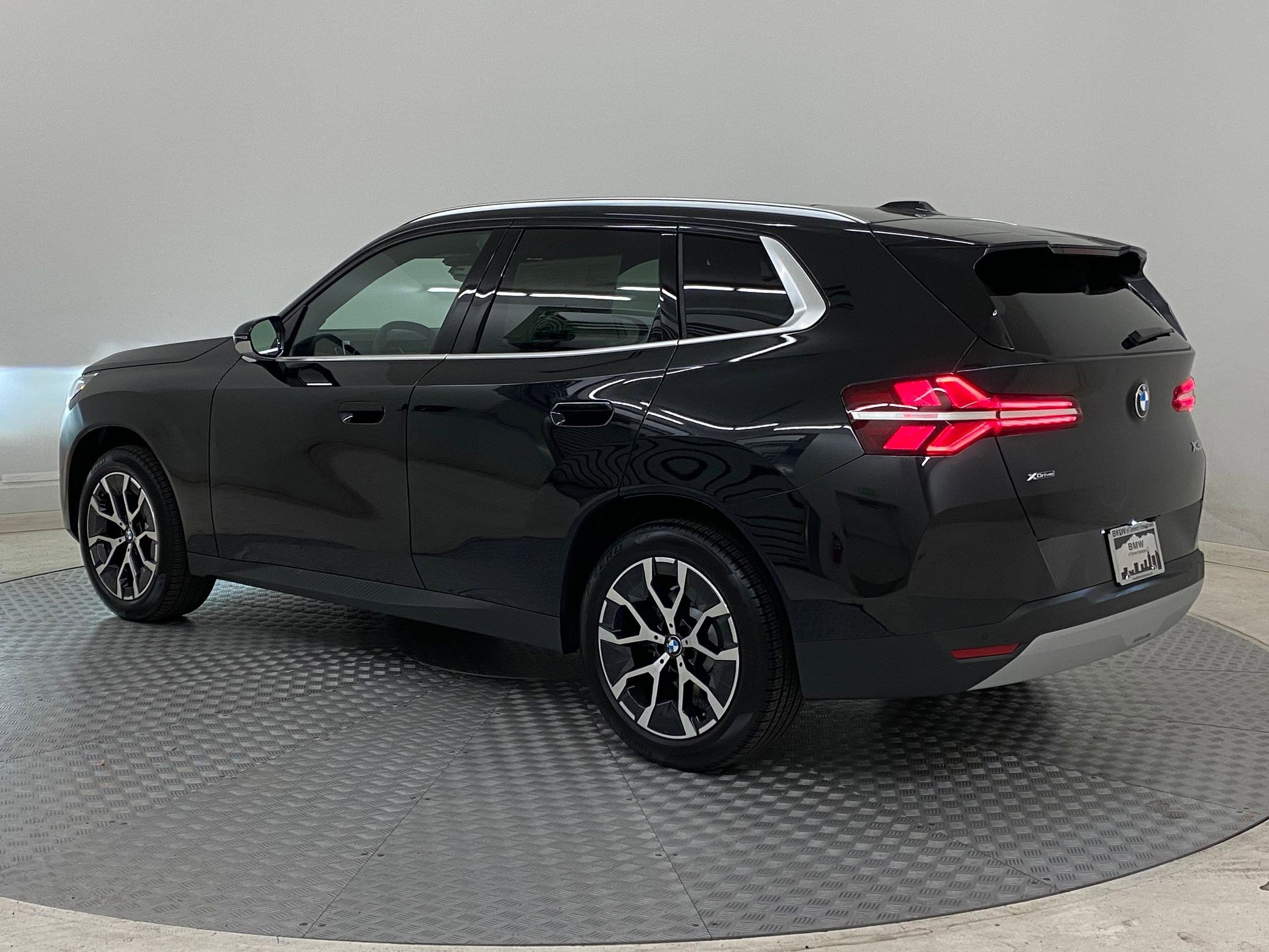 New 2026 BMW X3 xDrive30 w/ Convenience Package image 3