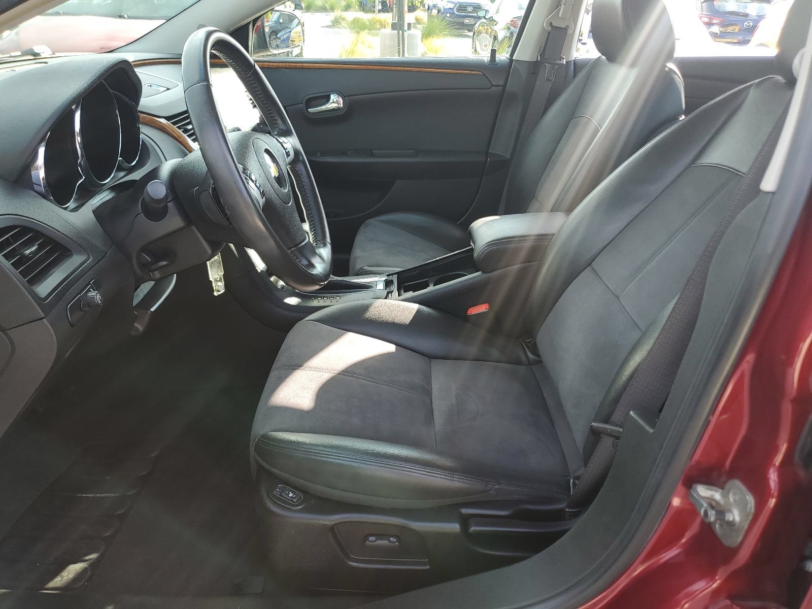 Used 2009 Chevrolet Malibu LT w/ HFV6 Engine Package FWD image 17