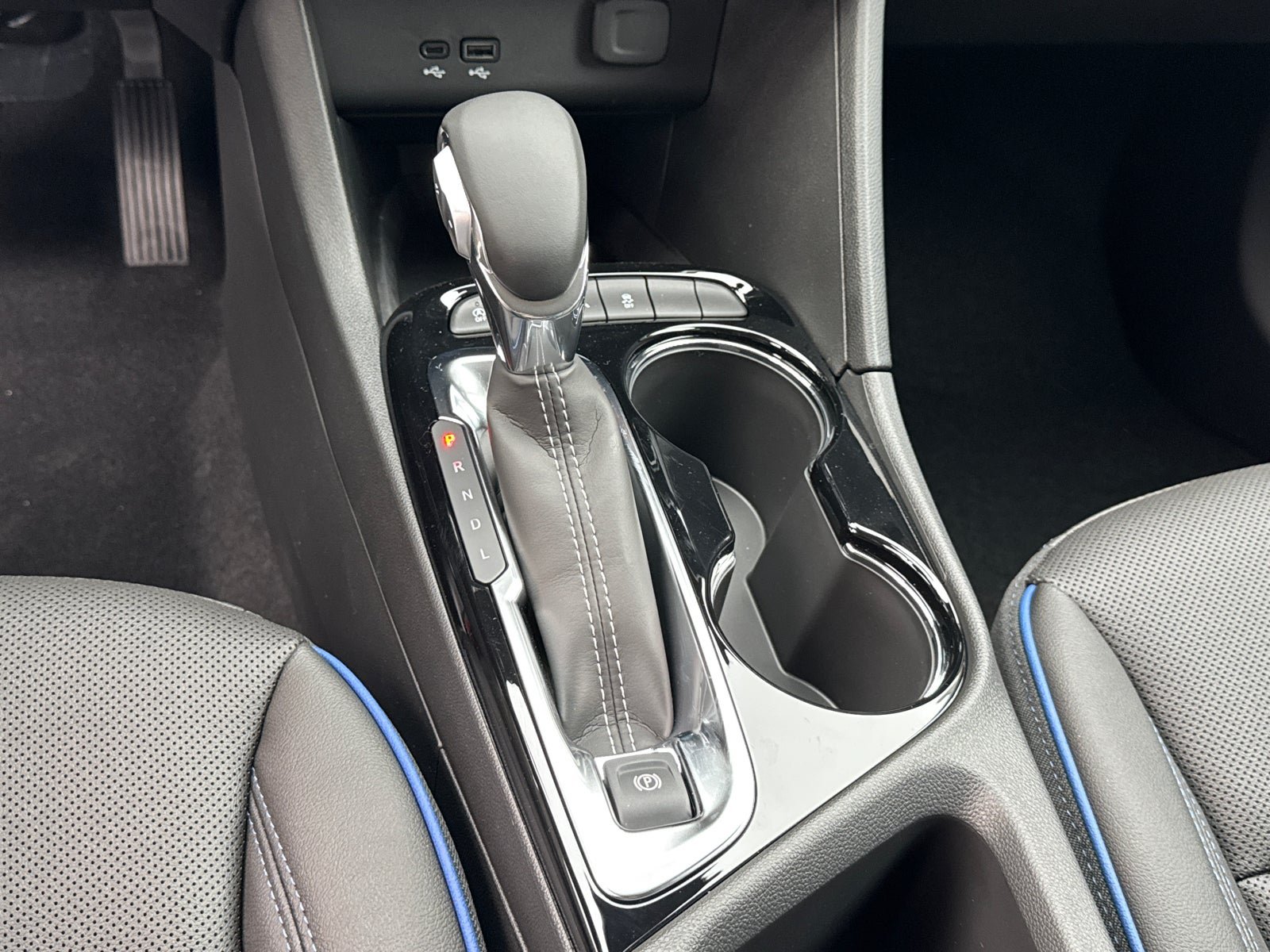 New 2026 Buick Encore GX Sport Touring w/ Comfort Package FWD image 30