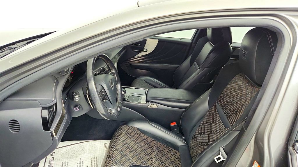 Used 2018 Lexus LS 500 F Sport w/ Accessory Package (Z2) RWD image 20