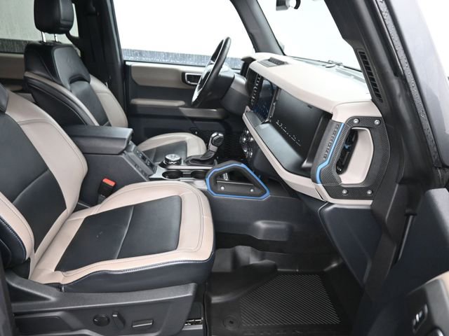 Used 2023 Ford Bronco Wildtrak image 7