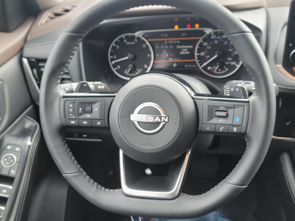 Used 2023 Nissan Rogue SL w/ SL Premium Package AWD/4WD image 17