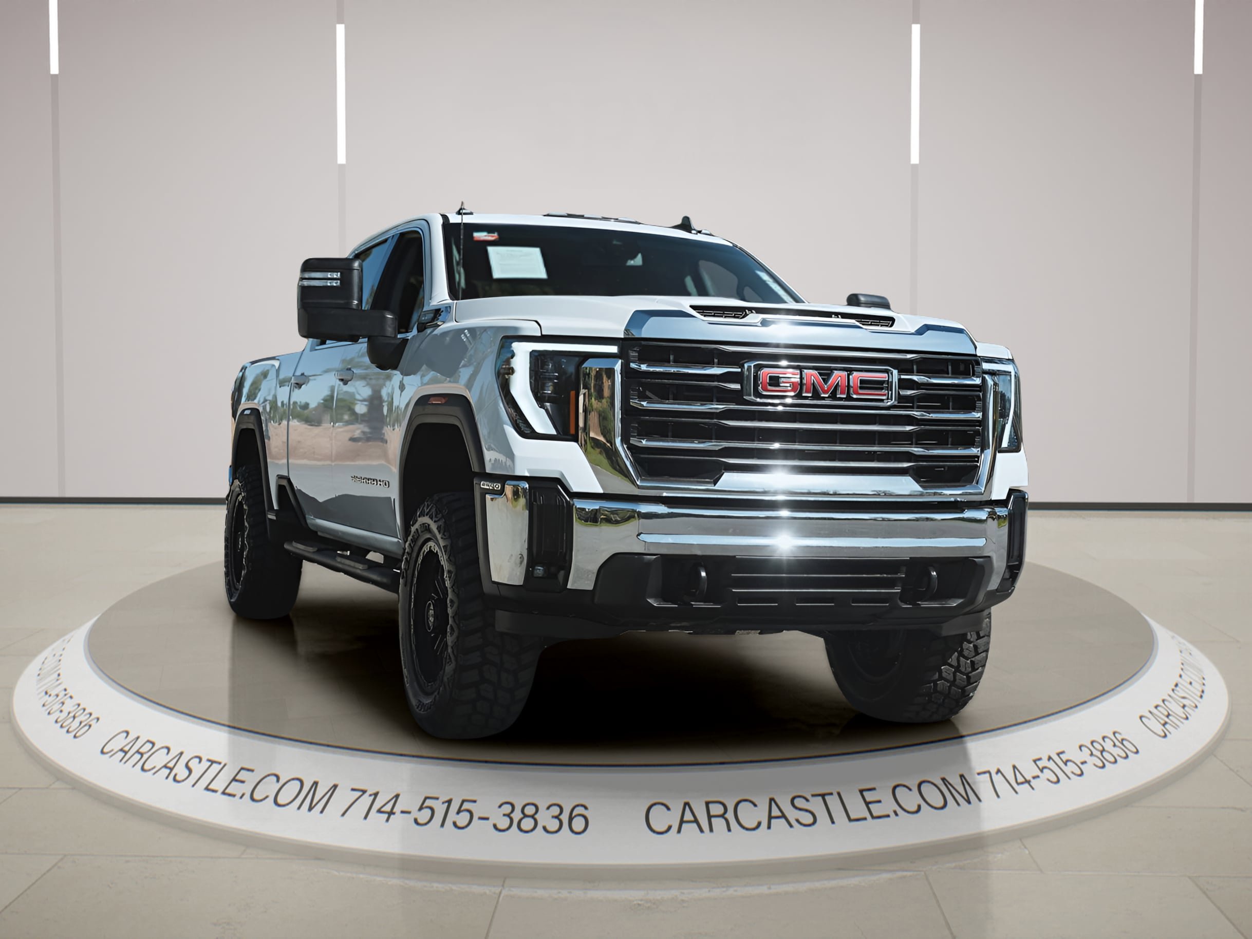 Used 2024 GMC Sierra 2500 SLE w/ SLE Convenience Package image 3