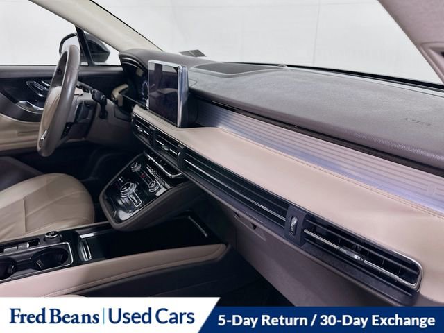 Certified 2022 Lincoln Corsair AWD w/ Premium Package image 32