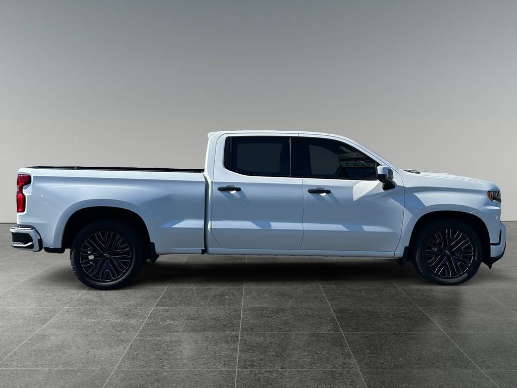 Used 2022 Chevrolet Silverado 1500 High Country w/ Technology Package AWD/4WD image 8