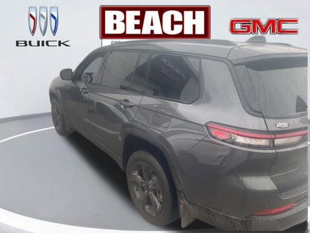 Used 2025 Jeep Grand Cherokee L Altitude RWD image 4
