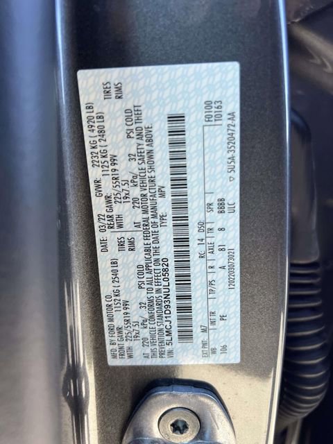 Used 2022 Lincoln Corsair AWD w/ Premium Package image 17