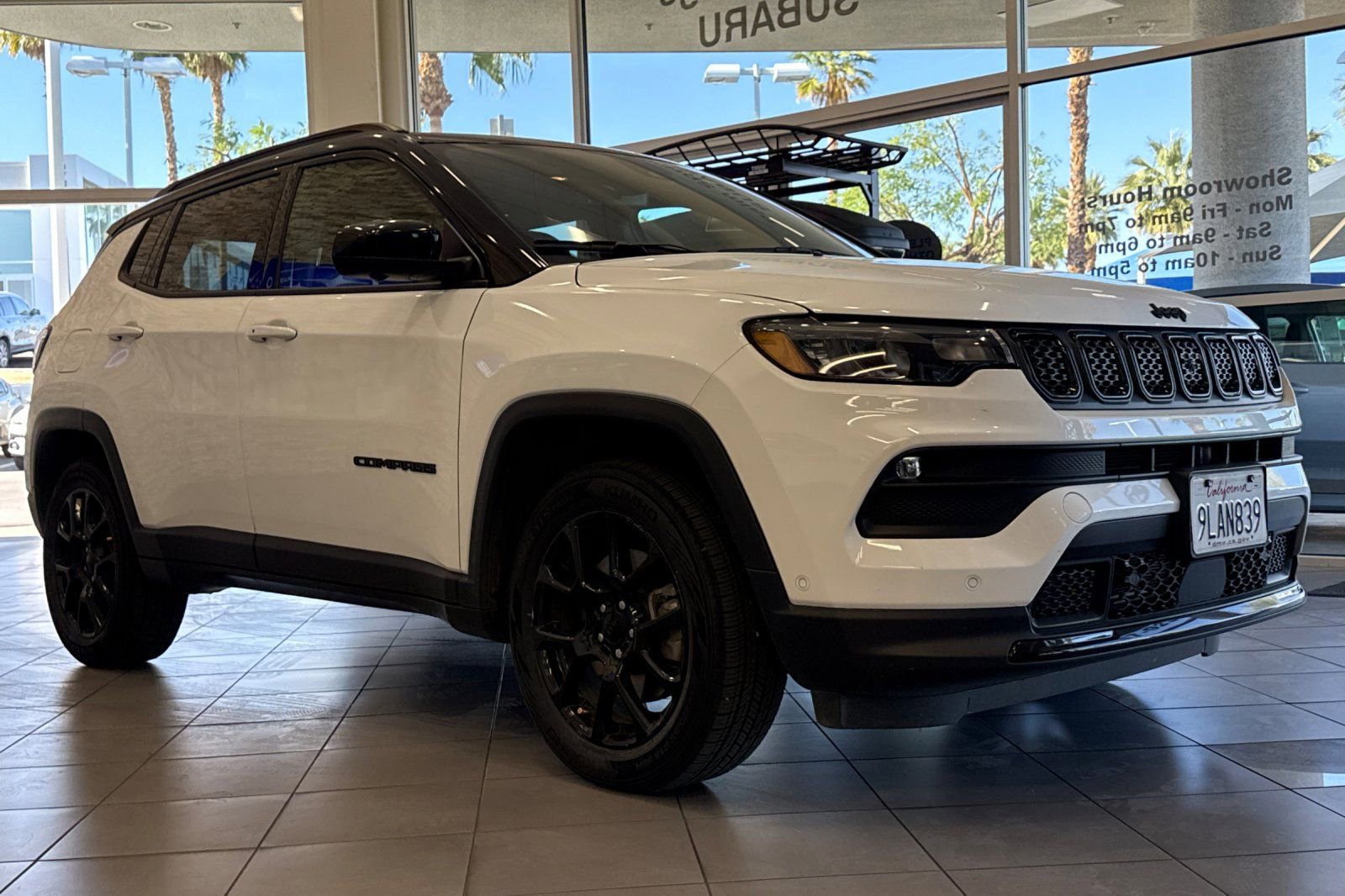 Used 2023 Jeep Compass Altitude w/ Convenience Group image 7