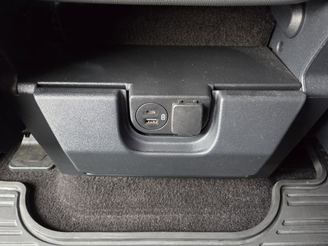 Used 2021 Ford F150 Lariat w/ Equipment Group 501A Mid image 19