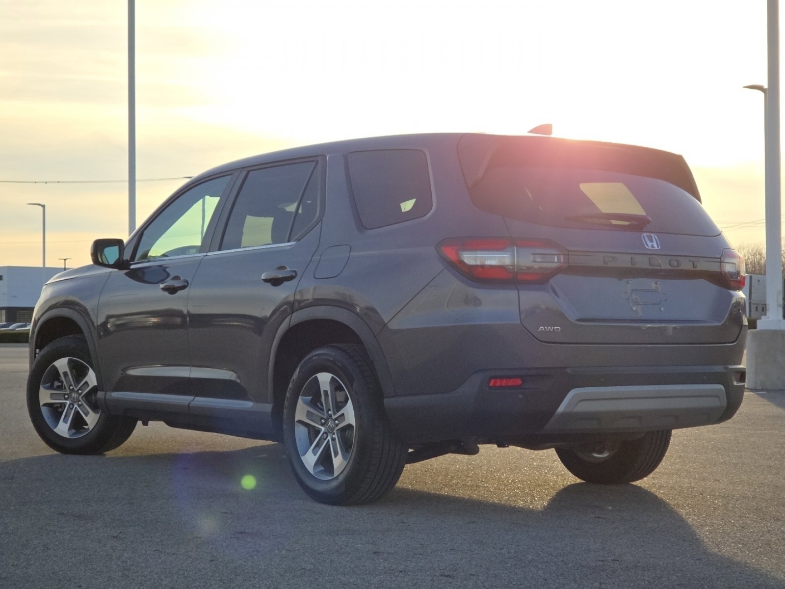 Used 2025 Honda Pilot EX-L image 15