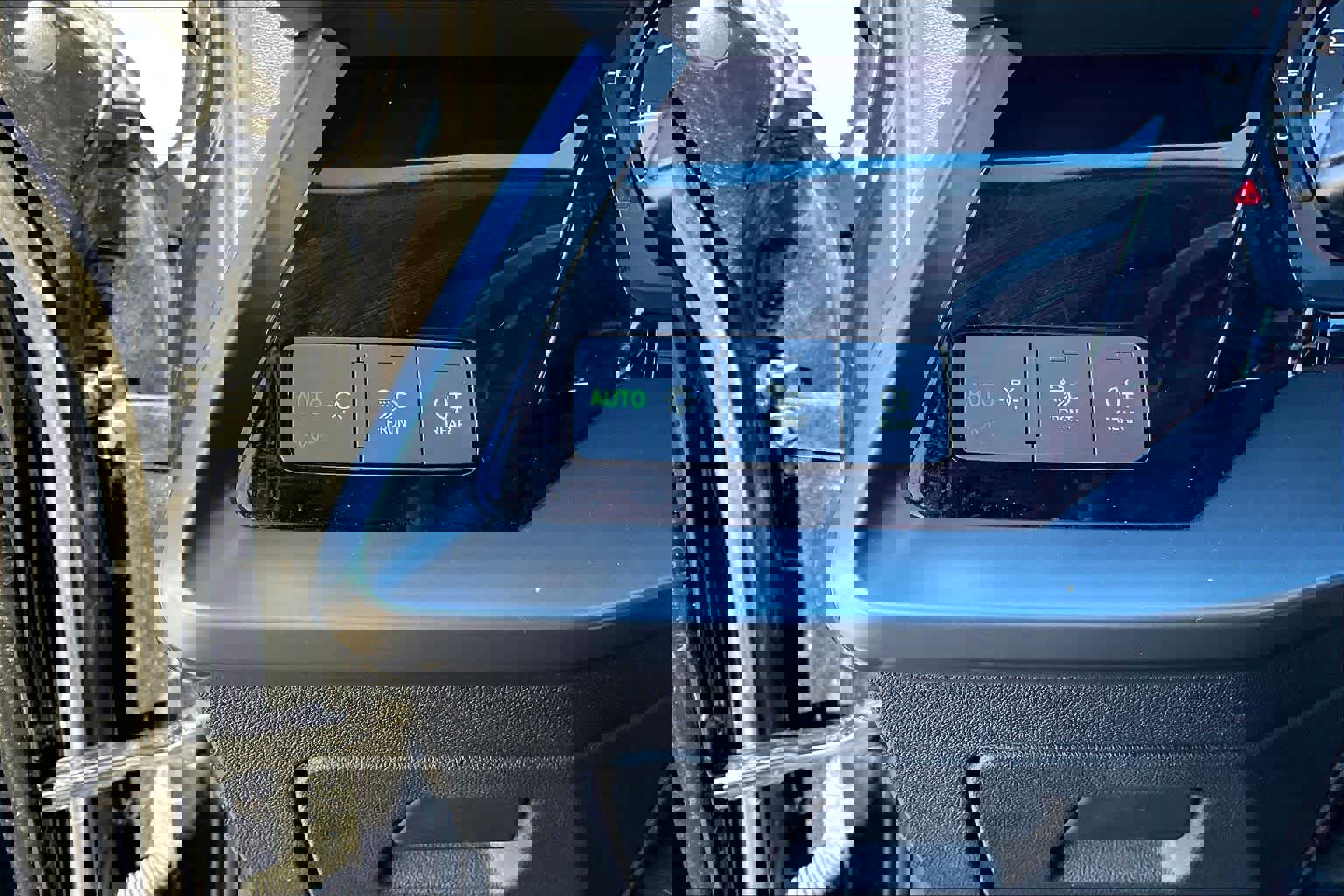 Used 2023 Audi A3 2.0T Premium image 31