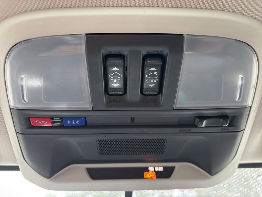 Used 2018 Subaru Crosstrek 2.0i Premium w/ Moonroof Package image 18