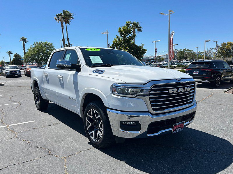 Used 2025 RAM 1500 Laramie AWD/4WD image 1