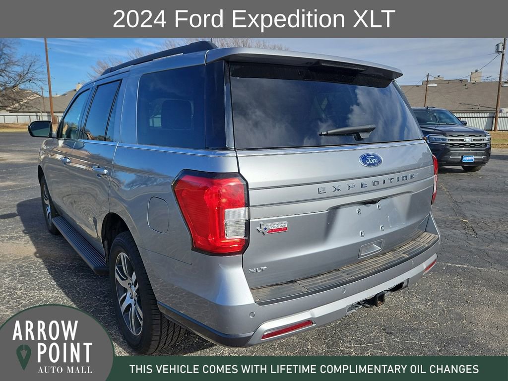 Used 2024 Ford Expedition XLT image 9