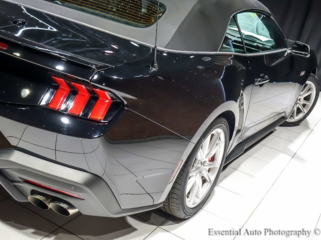 Used 2024 Ford Mustang GT Premium image 9
