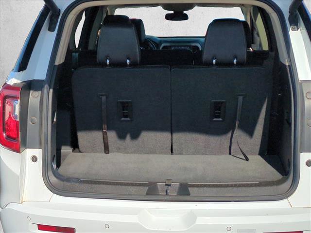 Used 2023 GMC Acadia Denali image 6