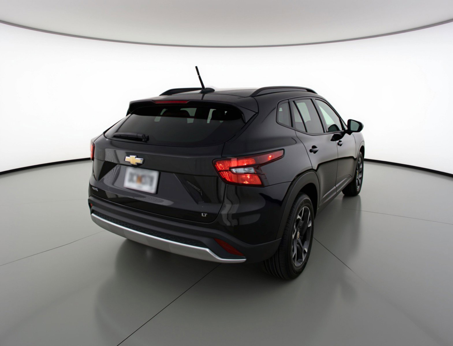 Used 2025 Chevrolet Trax LT w/ LT Convenience Package image 7