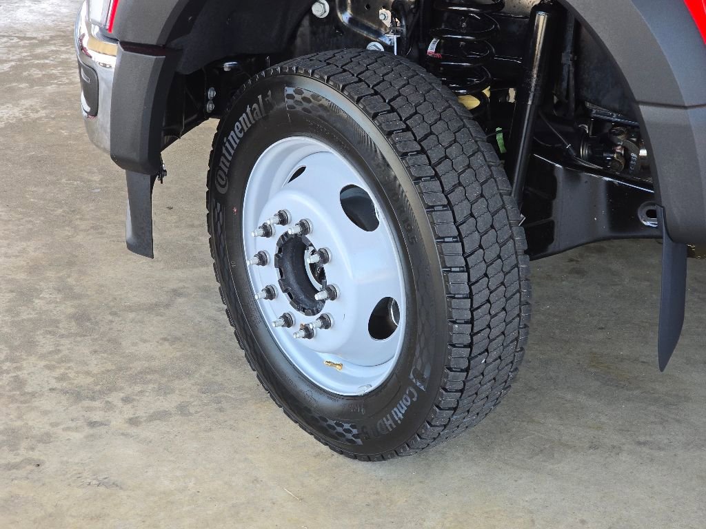 New 2025 Ford F550 4x4 Regular Cab Super Duty image 25