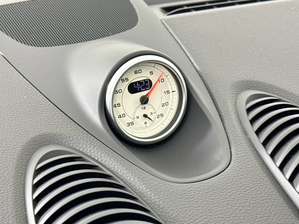 Certified 2019 Porsche 718 Boxster S RWD image 17
