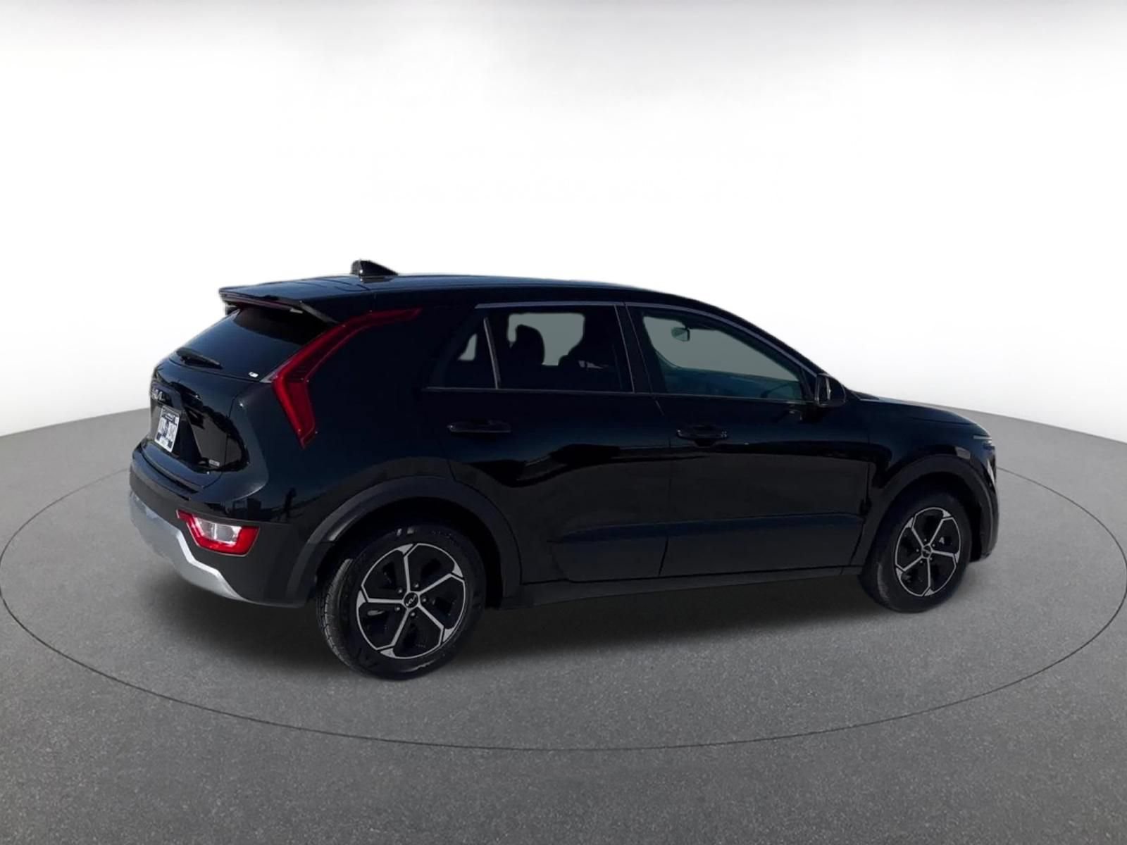 Used 2026 Kia Niro LX FWD image 15