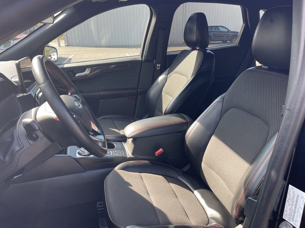 Used 2024 Ford Escape ST-Line FWD image 18