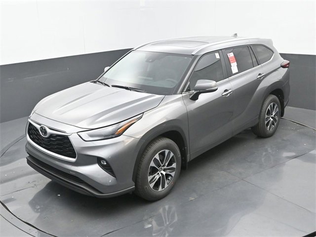 New 2026 Toyota Highlander XLE image 32
