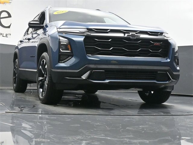 Certified 2025 Chevrolet Equinox RS w/ Convenience Package III image 3