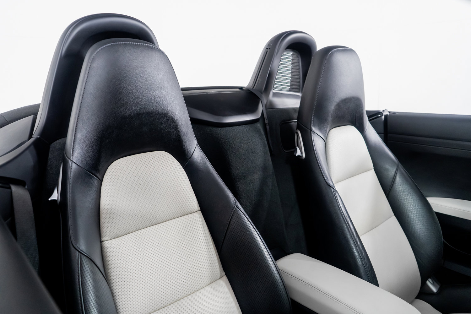 Used 2022 Porsche 718 Boxster S image 30