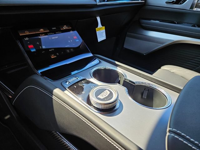 New 2027 Cadillac Vistiq Luxury AWD/4WD image 24