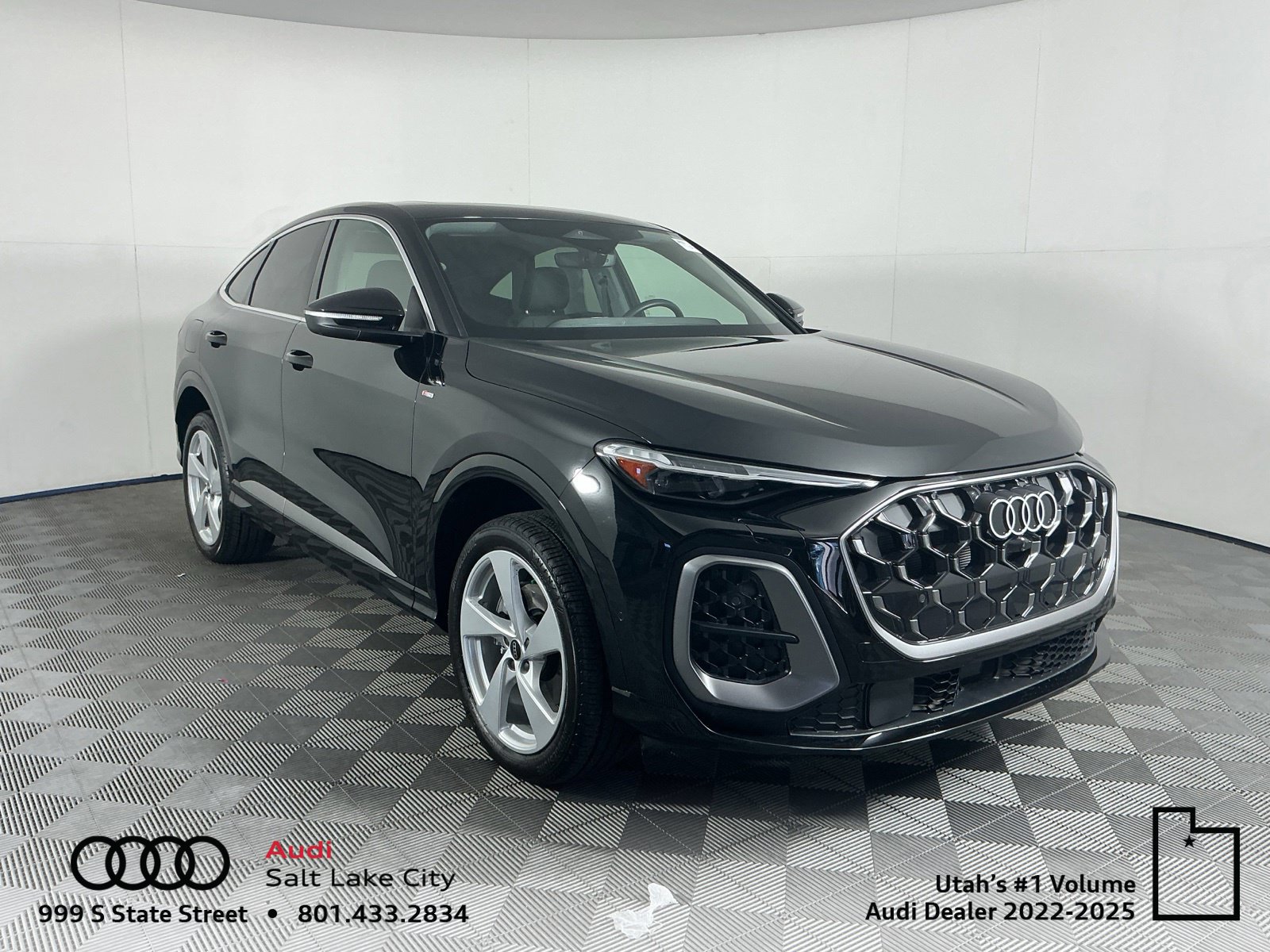 Used 2025 Audi Q5 Premium Plus w/ Premium Plus