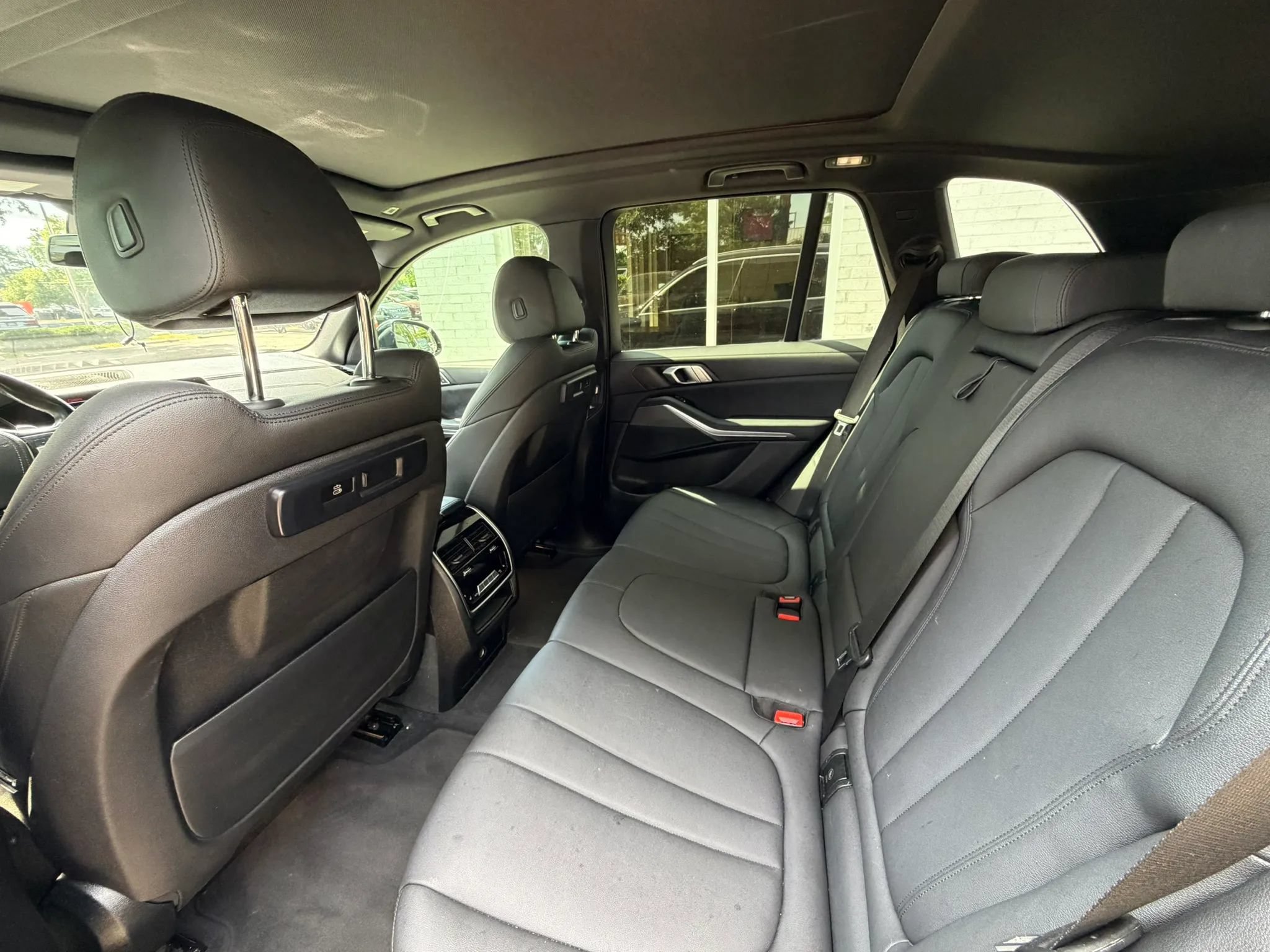 Used 2019 BMW X5 xDrive40i w/ Premium Package 2 AWD/4WD image 19