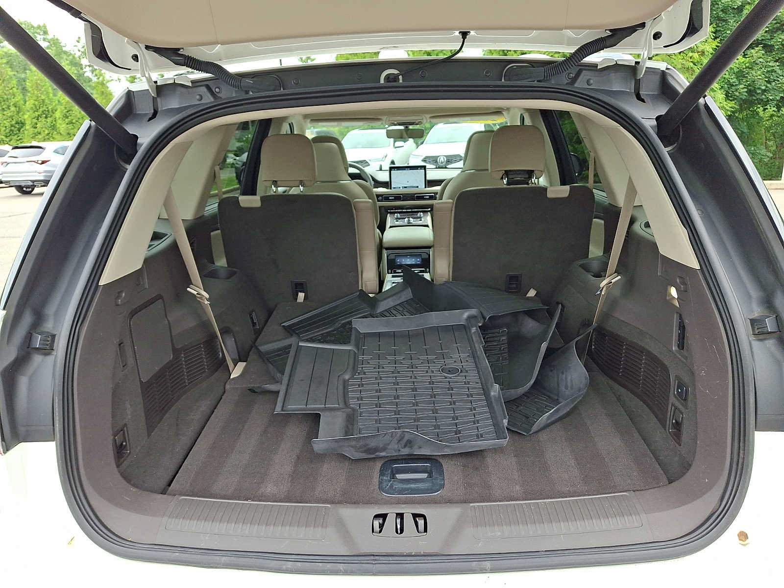 Used 2022 Lincoln Aviator Reserve AWD/4WD image 29
