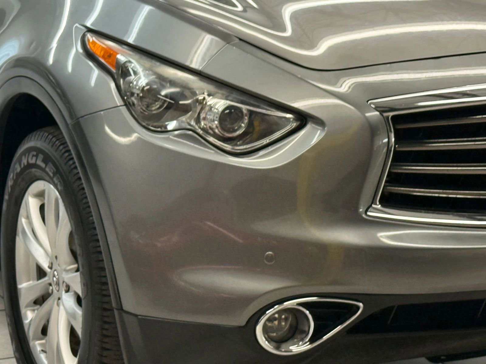 Used 2014 INFINITI QX70 3.7 w/ Premium Package image 6