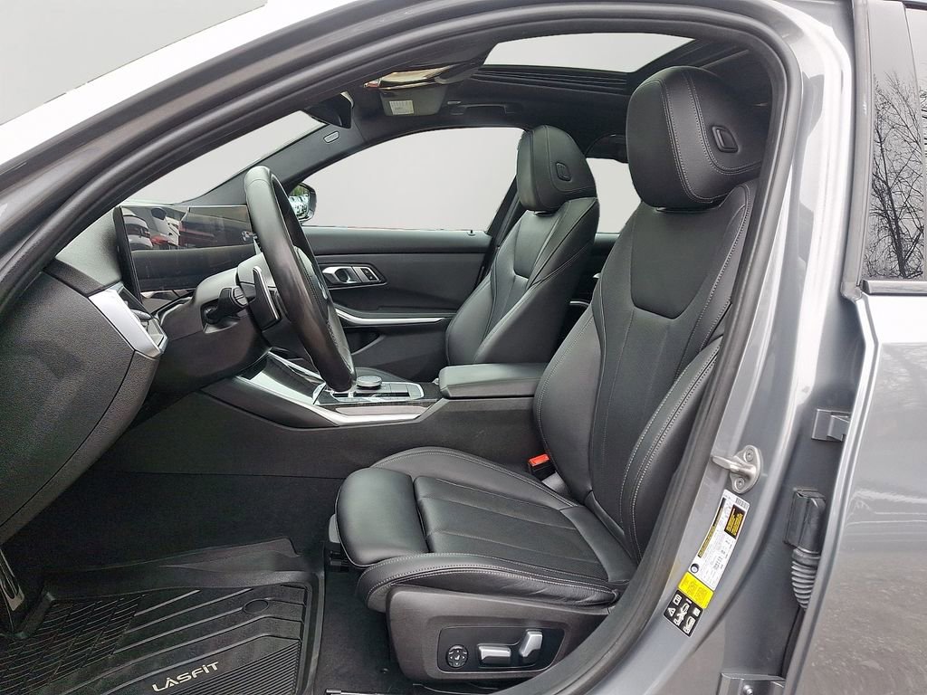 Used 2023 BMW 330i xDrive Sedan w/ M Sport Package AWD/4WD image 14