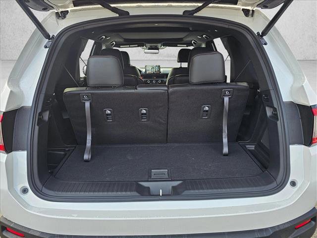 New 2025 Honda Pilot TrailSport image 11