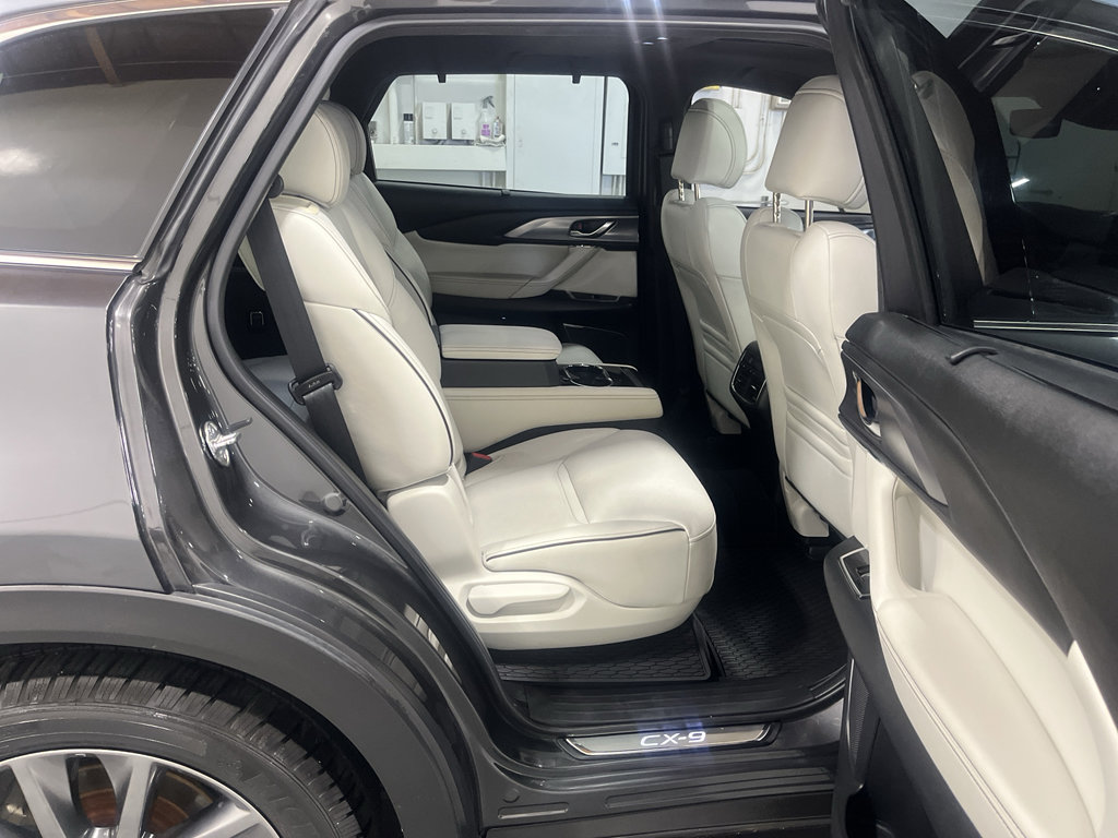 Used 2020 MAZDA CX-9 Signature AWD/4WD image 34