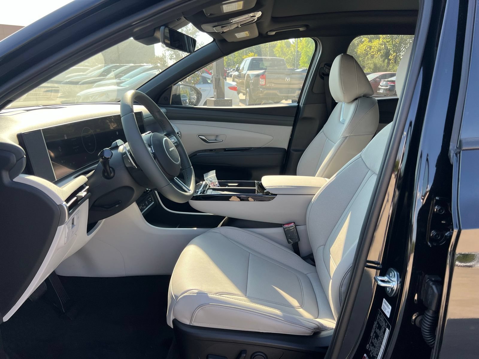 New 2026 Hyundai Tucson Limited AWD/4WD image 24