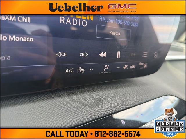 Used 2025 Buick Enclave Preferred FWD image 33