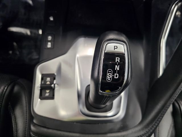 Used 2020 Jaguar E-PACE SE image 19