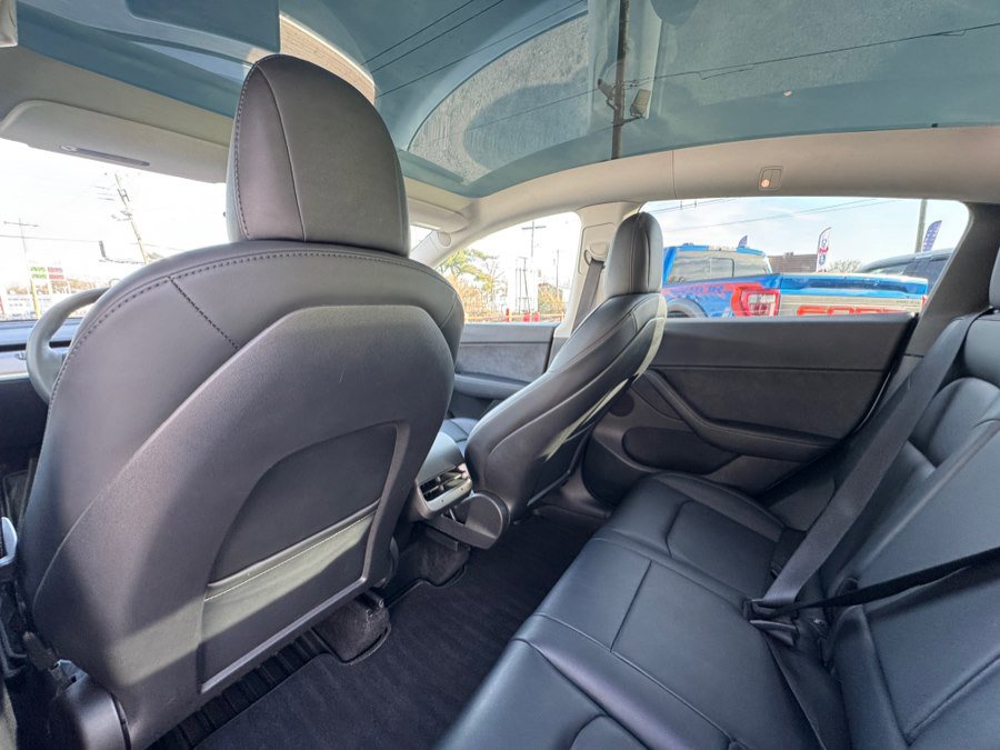 Used 2022 Tesla Model Y Performance image 28
