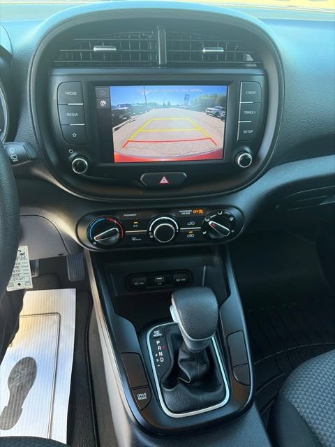 Used 2023 Kia Soul LX w/ LX Technology Package FWD image 13