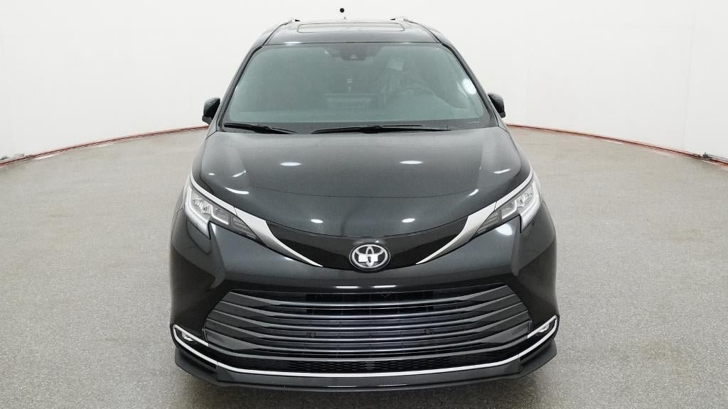 New 2026 Toyota Sienna Limited FWD image 15